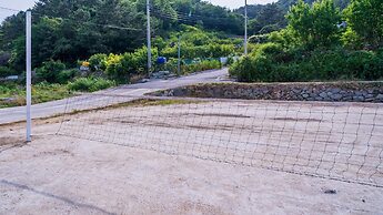 Tongyoung Sandeulhae Healling Pension