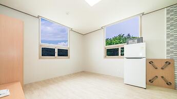 Tongyoung Sandeulhae Healling Pension