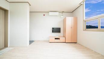 Tongyoung Sandeulhae Healling Pension