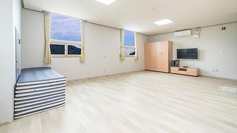 Tongyoung Sandeulhae Healling Pension