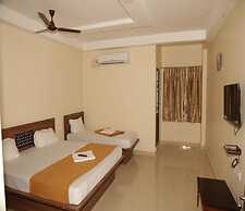 Hotel Santhosh Inn