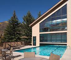 Aspen at Streamside at Vail