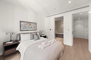 Deluxe two Bedroom Canary Wharf Apartment With River Views
