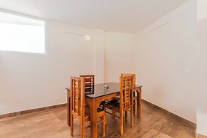Itsy Hotels Vijaya Comforts, with BAR & restaurant