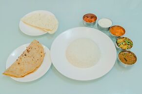 Itsy Hotels Vijaya Comforts, with BAR & restaurant
