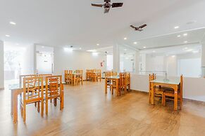 Itsy Hotels Vijaya Comforts, with BAR & restaurant