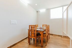 Itsy Hotels Vijaya Comforts, with BAR & restaurant