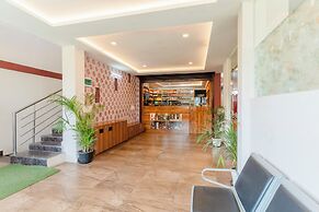 Itsy Hotels Vijaya Comforts, with BAR & restaurant