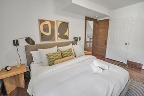 Pet Friendly 5BR Home near Downtown Detroit by RedAwning