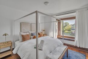 Pet Friendly 5BR Home near Downtown Detroit by RedAwning