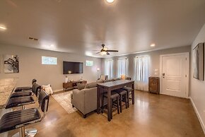 Sattler Haus Rr 464 2 Bedroom Home by RedAwning