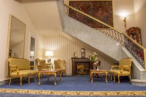 The Palace Hotel - Adults Only