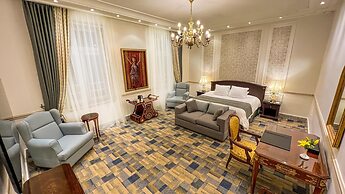 The Palace Hotel - Adults Only