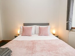 Delphine Lodge, Meadow View Lodges