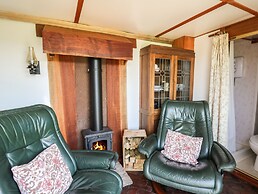 Hawthorn Hut
