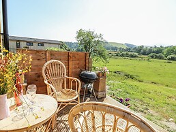 Hawthorn Hut