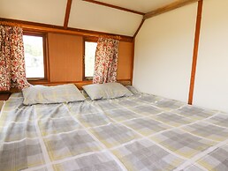 Hawthorn Hut