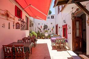 Ayvalık Bonjour Pansiyon