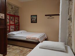 Ayvalık Bonjour Pansiyon