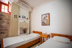 Ayvalık Bonjour Pansiyon