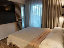 EUPHORIA ''staying in pleasure''