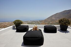 Kamini White I Villa