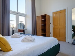 The Margaret Suite Stone Cross Mansion