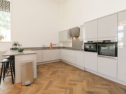 The Margaret Suite Stone Cross Mansion