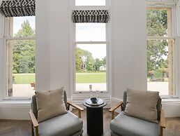 The Margaret Suite Stone Cross Mansion