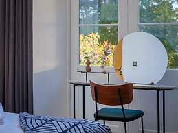 The Margaret Suite Stone Cross Mansion