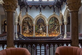 The Margaret Suite Stone Cross Mansion