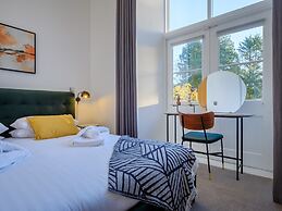 The Margaret Suite Stone Cross Mansion