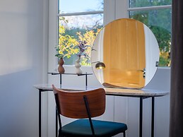 The Margaret Suite Stone Cross Mansion