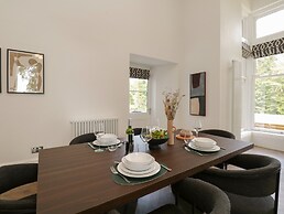 The Margaret Suite Stone Cross Mansion