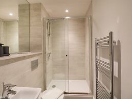 Alice House Stone Cross Mansion