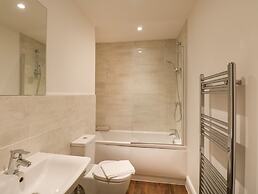 Alice House Stone Cross Mansion