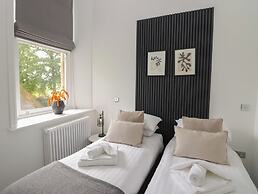 The Kathleen Suite Stone Cross Mansion