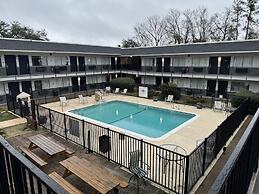 Fairbridge Inn & Suites Richmond Hill