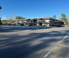 Fairbridge Inn & Suites Richmond Hill