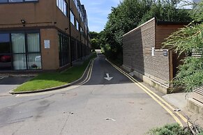 MK Shortstay Deluxe - Flat 2