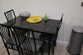 MK Shortstay Deluxe - Flat 2