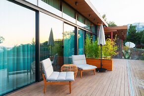 Birdcage 33 Hotel - Adult Only