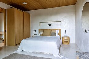 Birdcage 33 Hotel - Adult Only