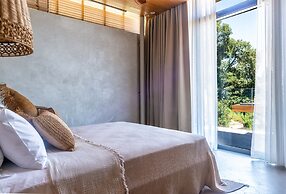 Birdcage 33 Hotel - Adult Only