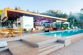 Birdcage 33 Hotel - Adult Only