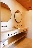 Birdcage 33 Hotel - Adult Only