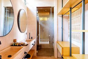 Birdcage 33 Hotel - Adult Only