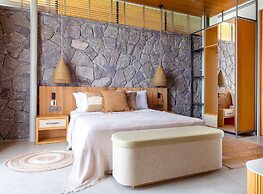 Birdcage 33 Hotel - Adult Only