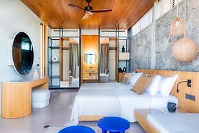 Birdcage 33 Hotel - Adult Only