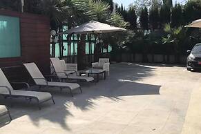 Elena Boutique Residence